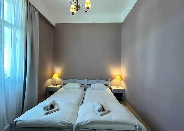 Tinion Urban Hotel