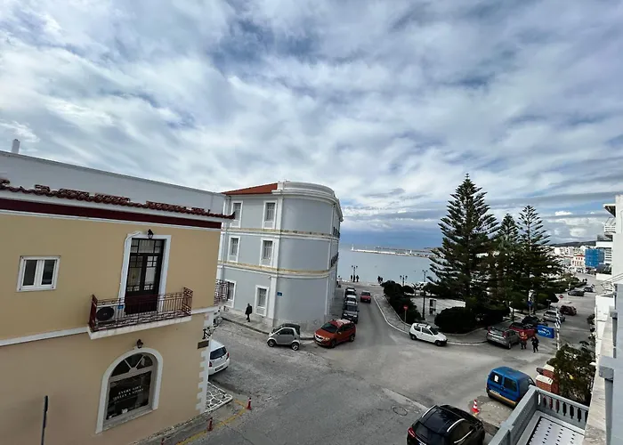 Tinion Urban Hotel